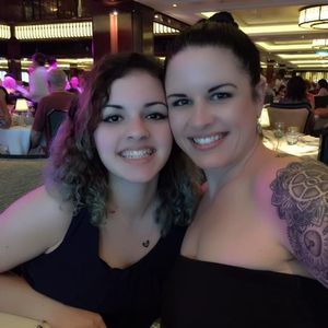 Meet your Posher, Crickett